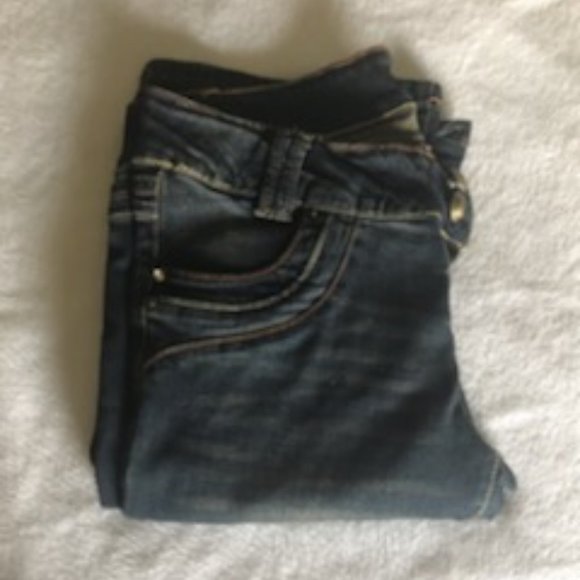 🔸3/50$!! NWOT Beautiful Gold Embroidered Curvy Pocket Boot Cut VO Jeans - Picture 2 of 15